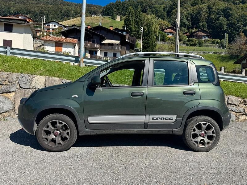 Usata Fiat Panda Cross Cross 86 CV (63 kW) 2019 Verde Utilitaria
