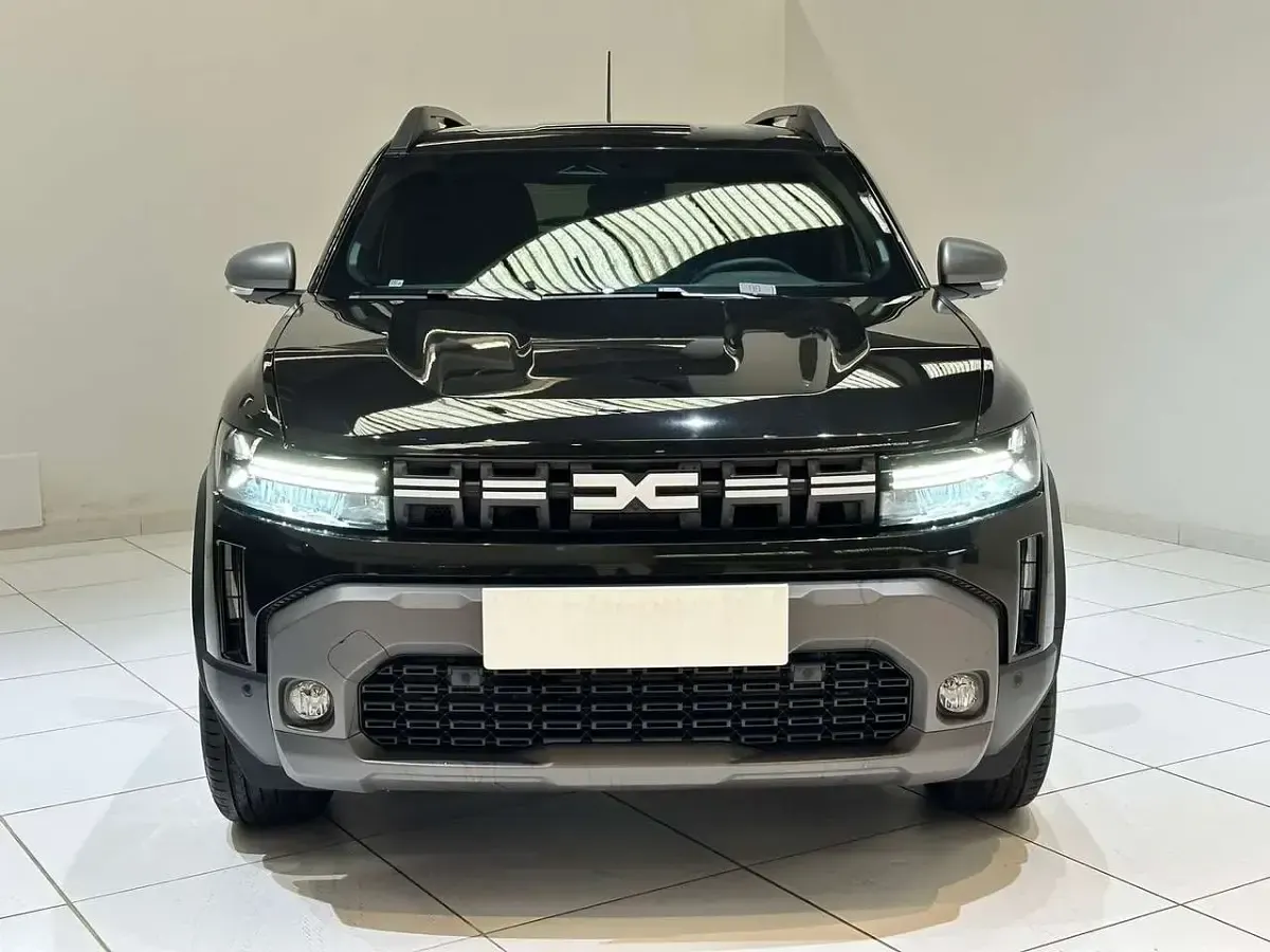 Usata Dacia Duster Journey 141 CV (103 kW) 2025 Nero SUV