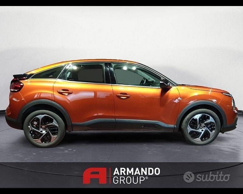 Occasion Citroën C4 Feel 131 ch (96 kW) 2022 Orange Berline