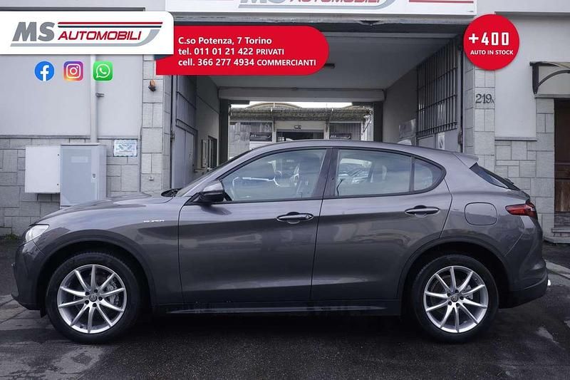 Usata Alfa Romeo Stelvio Business 190 CV (139 kW) 2020 Grigio scuro SUV