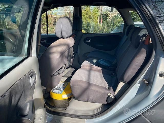 Usata Renault Scénic Sportway 102 CV (75 kW) 2002 Monovolume