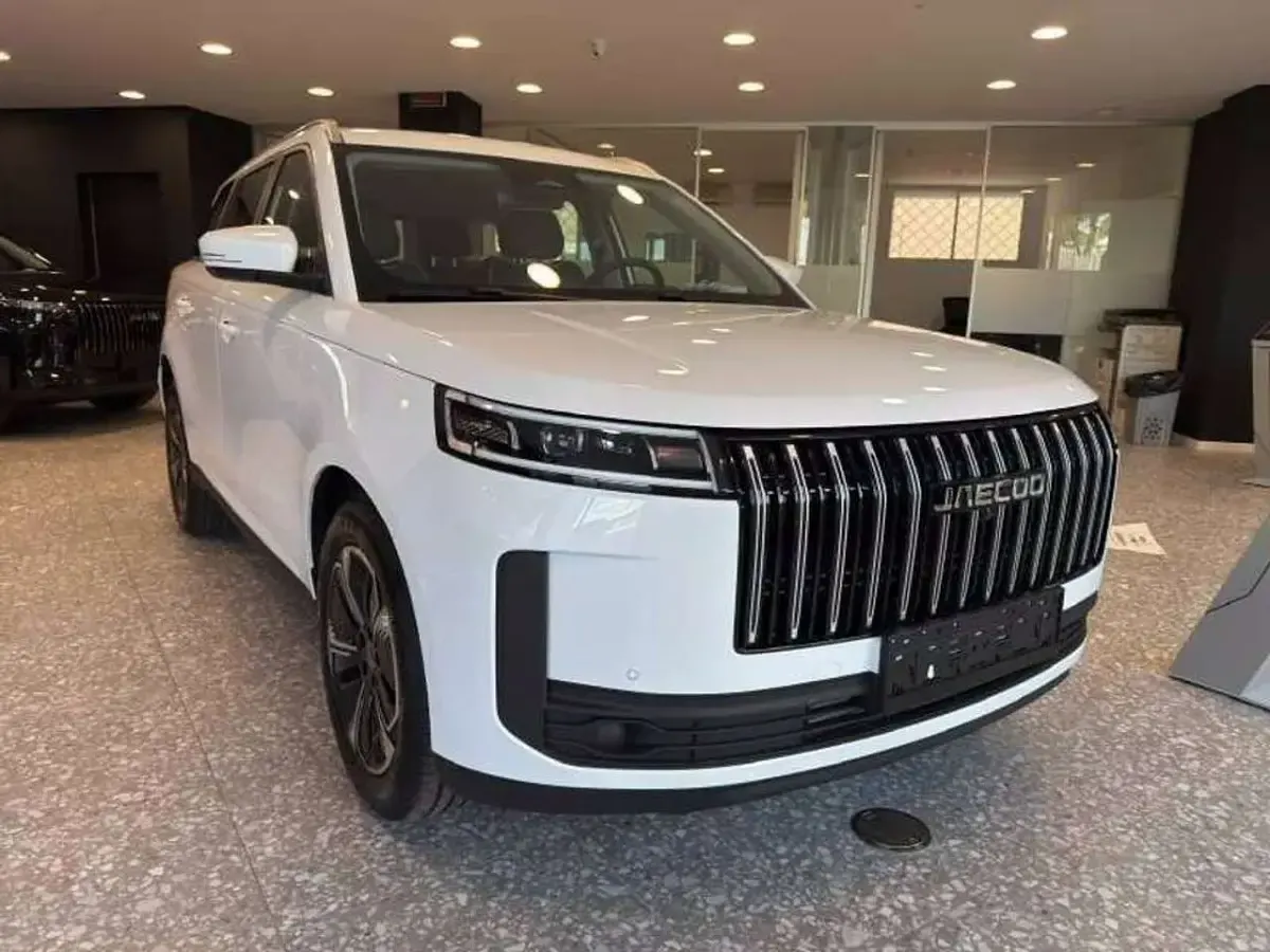 Nuova Jaecoo 5 147 CV (108 kW) 2026 Khaki white SUV