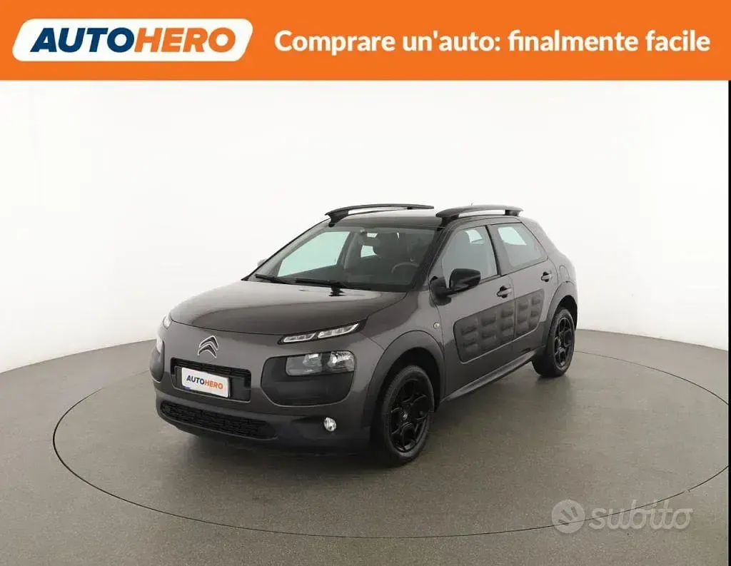 Begagnad Citroën C4 99 HK (72 kW) 2017 Grå SUV