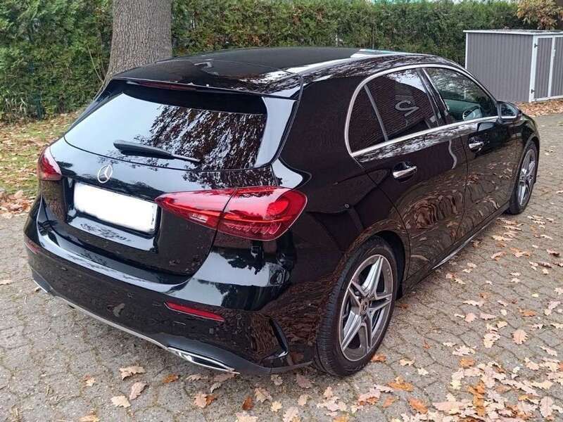 Usata Mercedes A180 AMG Line Premium 116 CV (85 kW) 2023 Nero Berlina