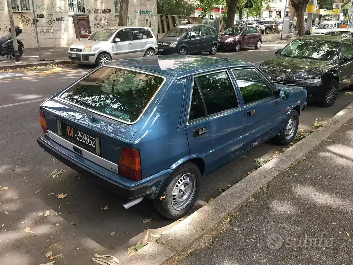 Usata Lancia Delta 85 CV (62 kW) 1982 Utilitaria