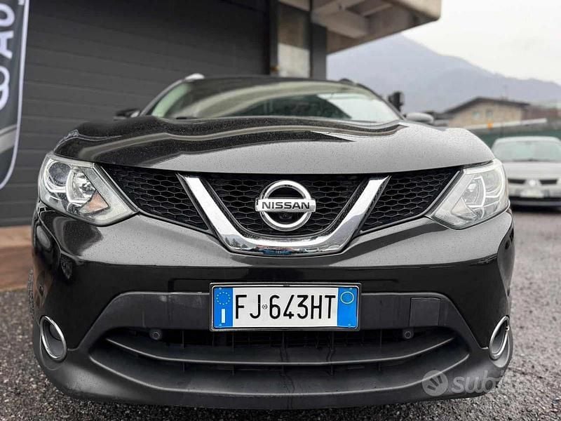 Usata Nissan Qashqai Acenta 110 CV (80 kW) 2017 Nero SUV