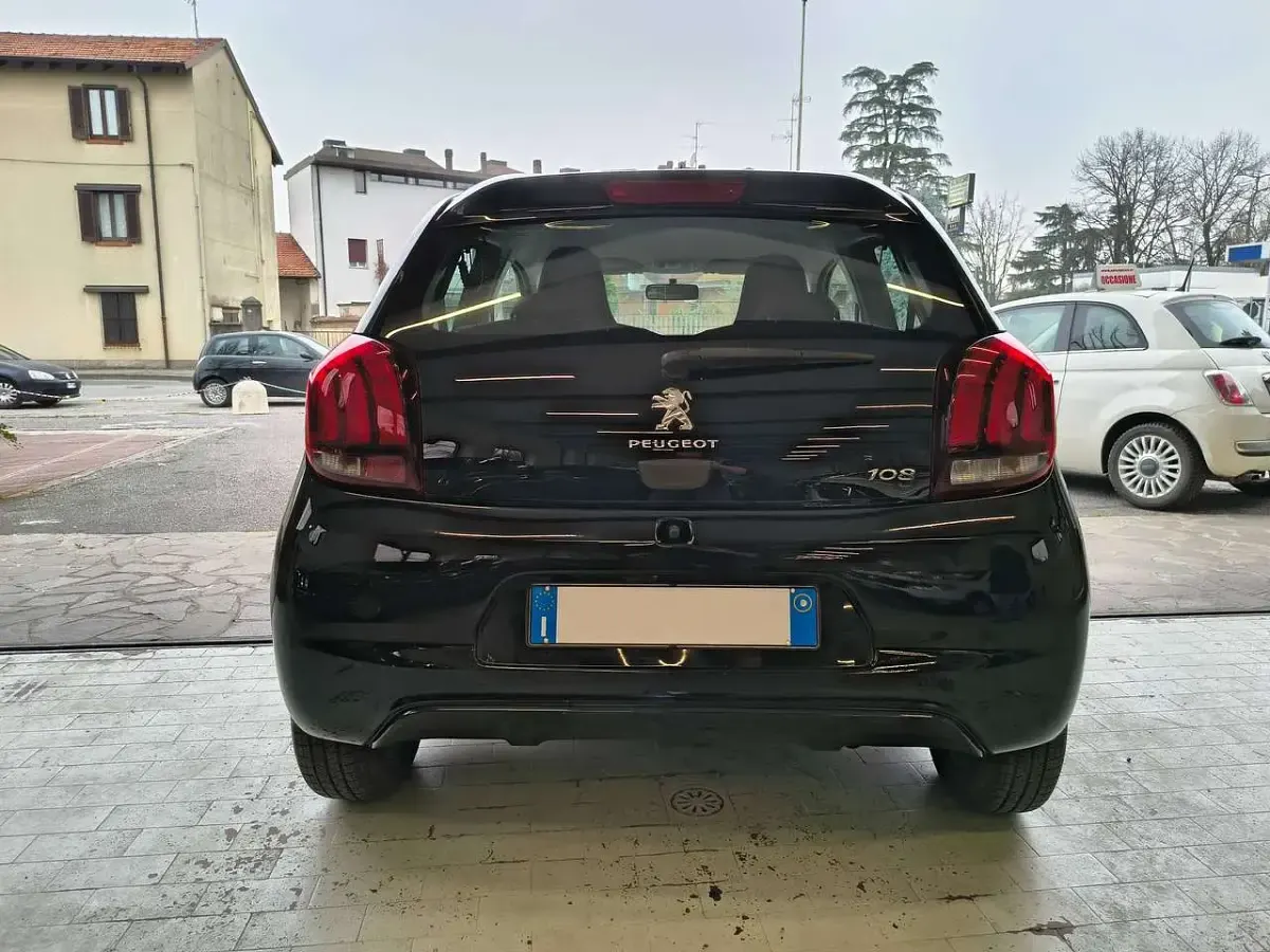 Usata Peugeot 108 Active 69 CV (50 kW) 2017 Nero Utilitaria