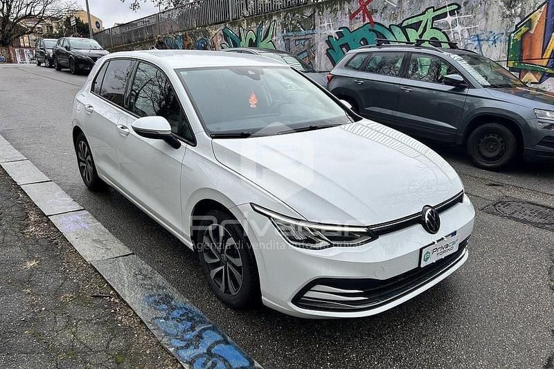 Usata VW Golf VIII Life 115 CV (84 kW) 2022 Bianco Berlina