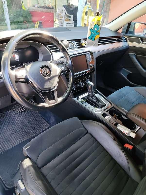 Usata VW Passat Executive 150 CV (110 kW) 2016 Argento Station wagon