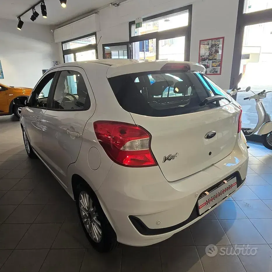 Usata Ford Ka Ultimate 86 CV (63 kW) 2019 Bianco Berlina