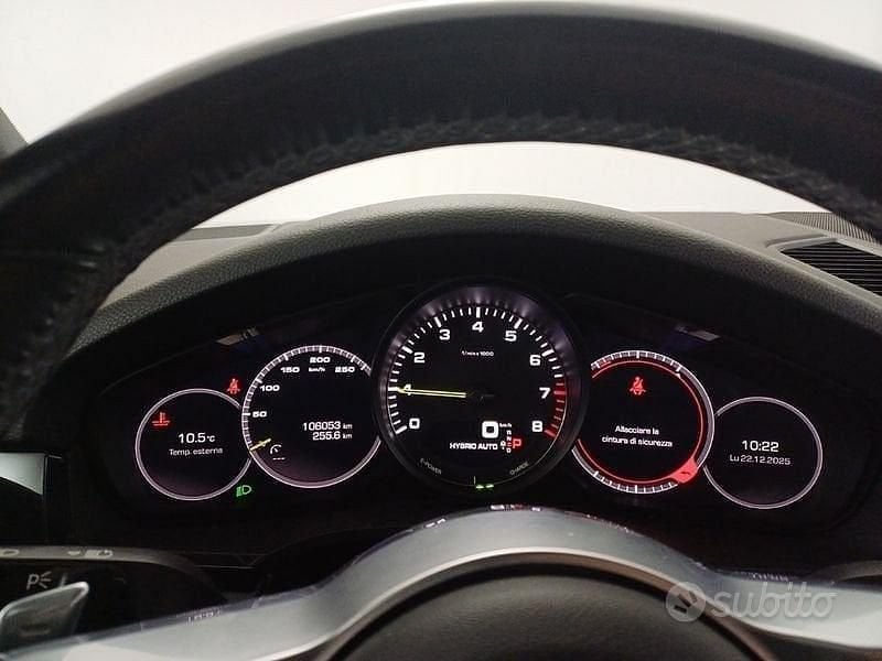 Usata Porsche Cayenne 2020 Grigio SUV