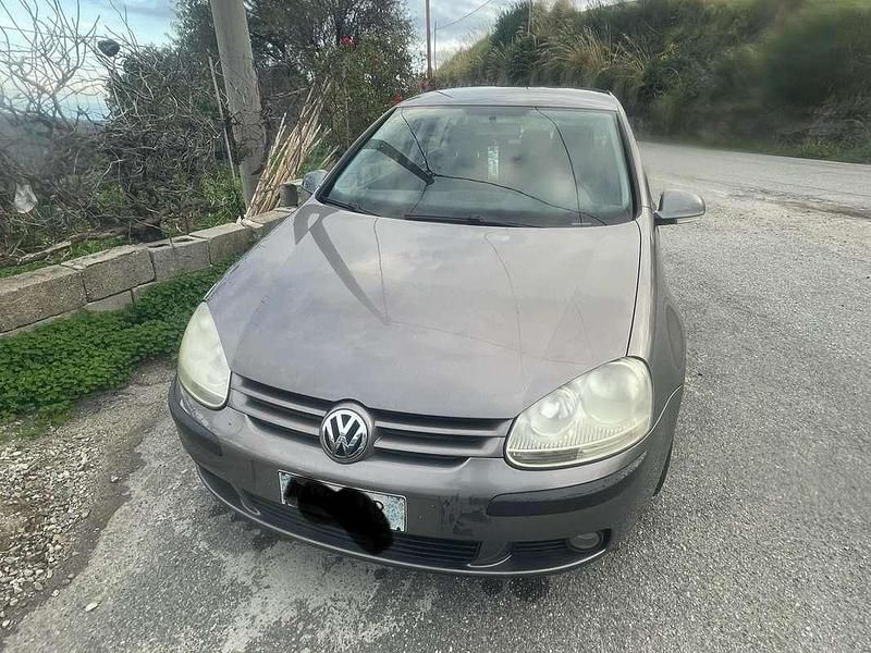 Usata VW Golf IV Trendline 105 CV (77 kW) 2006 Grigio