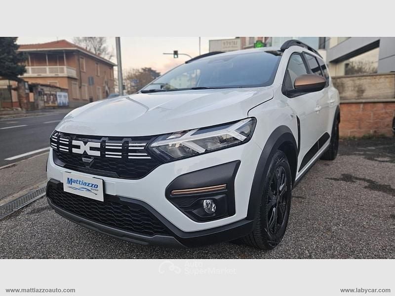 Usata Dacia Jogger Extreme 101 CV (74 kW) 2024 Bianco Monovolume