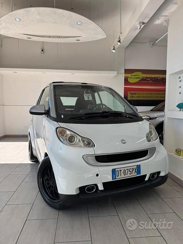 Bianco Usata 2009 Smart ForTwo Cabrio Passion Cabrio | 3999 € (Ottimo prezzo) - Immagine 1/4