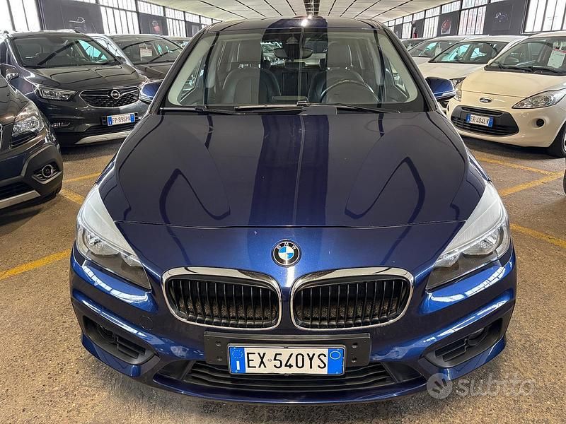 Usata BMW 218 Active Tourer Advantage 136 CV (100 kW) 2014 Blu Monovolume