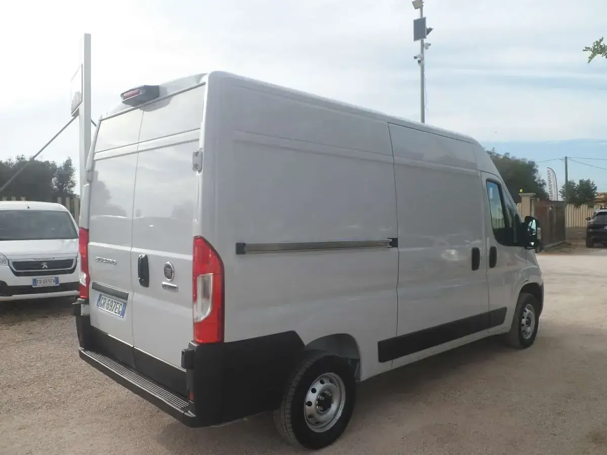 Usata Fiat Ducato 140 CV (102 kW) 2024 Bianco Furgone