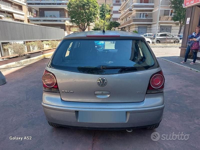 Usata VW Polo 69 CV (50 kW) 2006 Grigio Utilitaria
