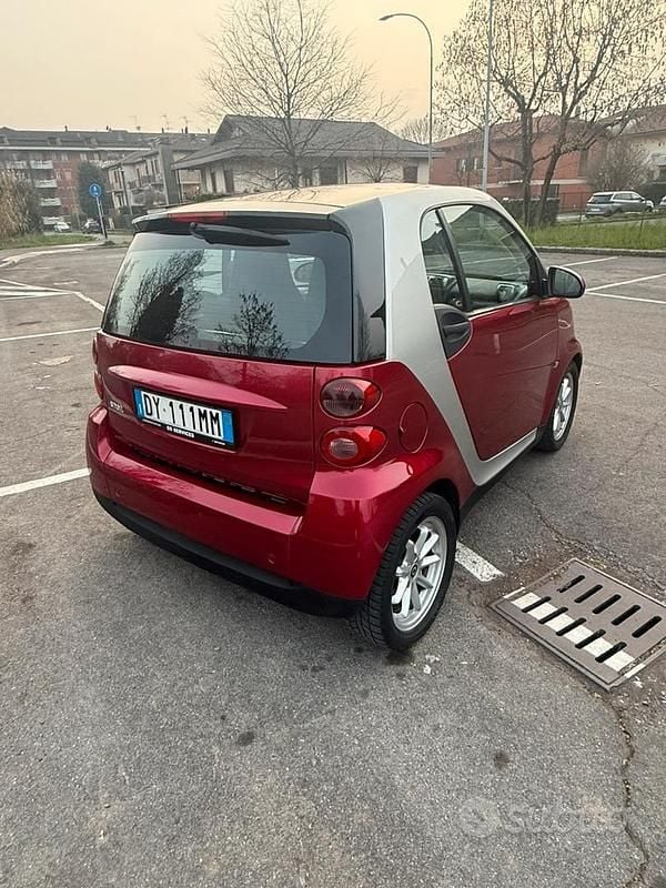 Usata Smart ForTwo Coupé 71 CV (52 kW) 2009 Rosso Coupé