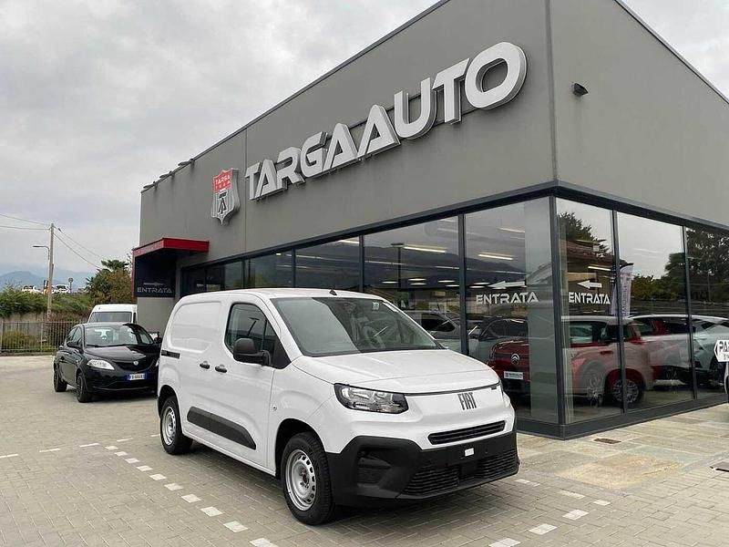 Bianco Nuova 2025 Fiat Doblò Monovolume | 20.300 € - Immagine 1/4