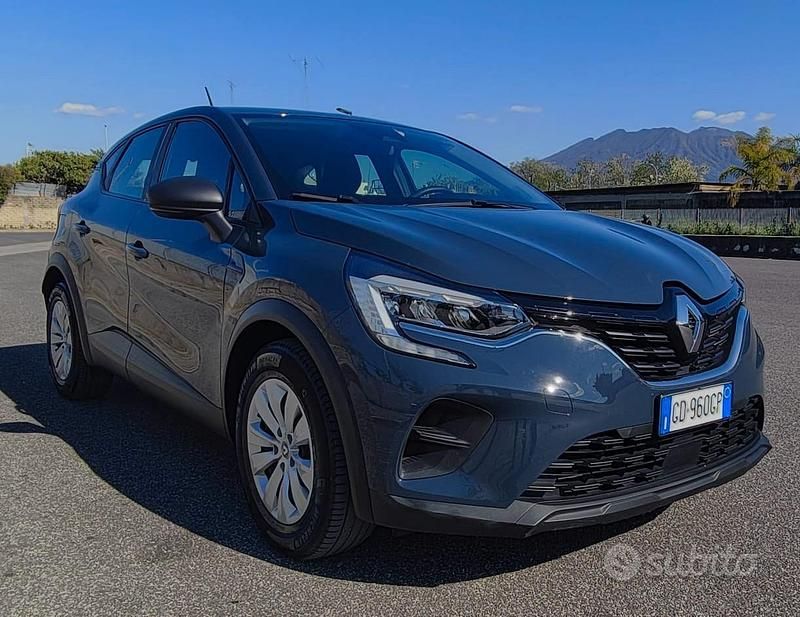 Usata Renault Captur 95 CV (69 kW) 2021 Blu SUV