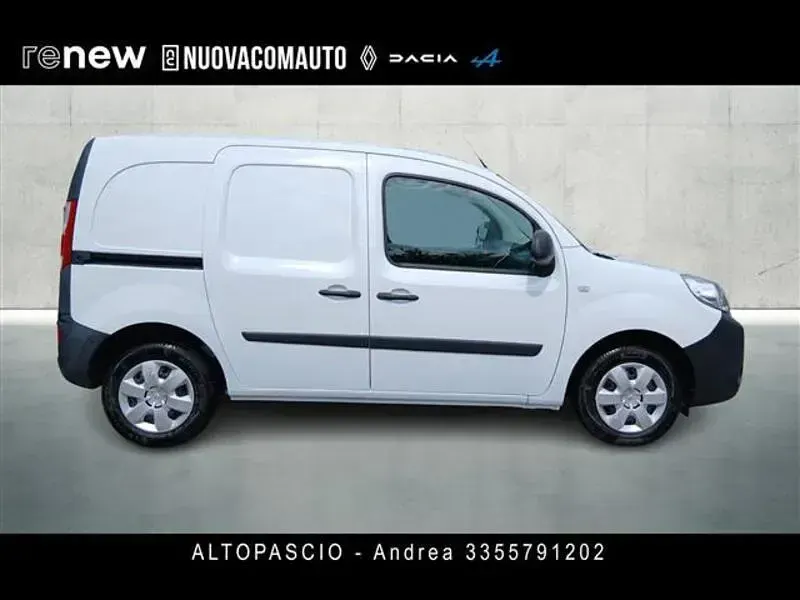 Usata Renault Kangoo 115 CV (84 kW) 2021 Bianco Monovolume