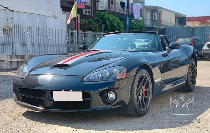 Usata Dodge Viper 505 CV (371 kW) 2003 Viola Cabrio