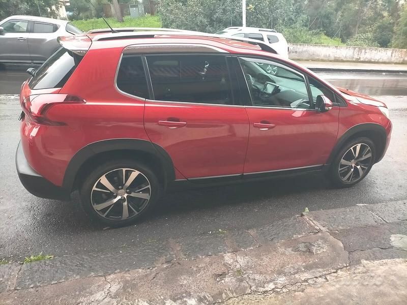 Usata Peugeot 2008 GT-line 99 CV (72 kW) 2016 Rosso SUV