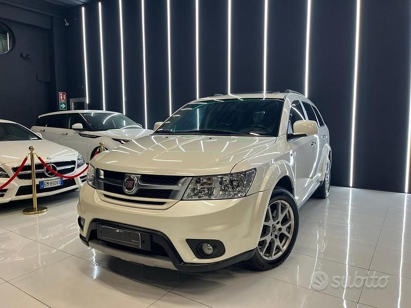 Usata Fiat Freemont Lounge 170 CV (125 kW) 2013 Bianco SUV