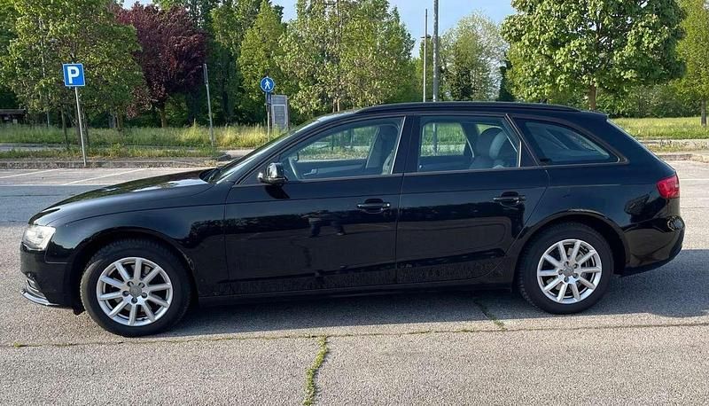 Usata Audi A4 Business 143 CV (105 kW) 2013 Nero Station wagon