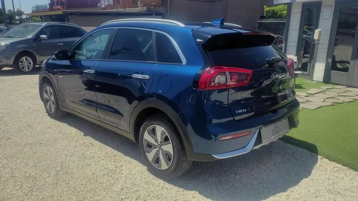Usata Kia Niro Urban 105 CV (77 kW) 2020 Blu SUV