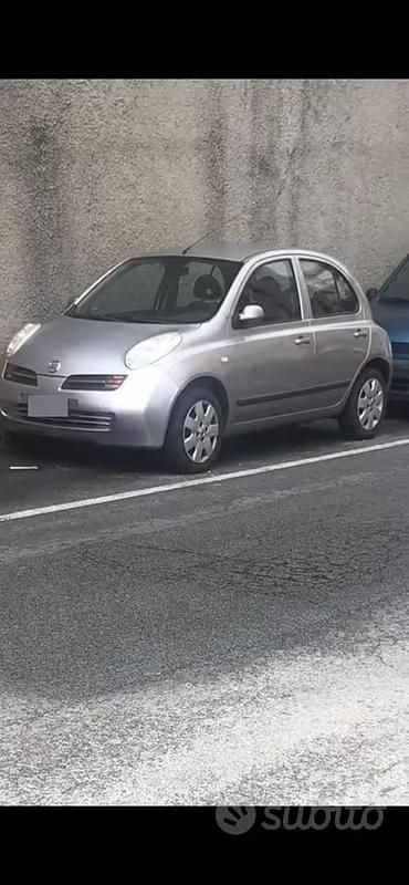 Usata Nissan Micra 82 CV (60 kW) 2004 Grigio Utilitaria