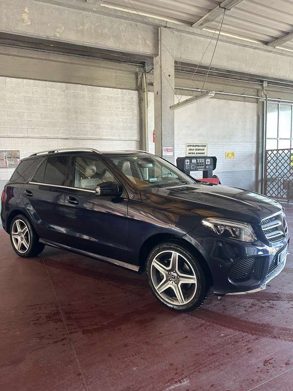 Usata 2017 Mercedes GLE250 Premium Plus SUV | 25.000 € (Buon prezzo) - Immagine 1/4