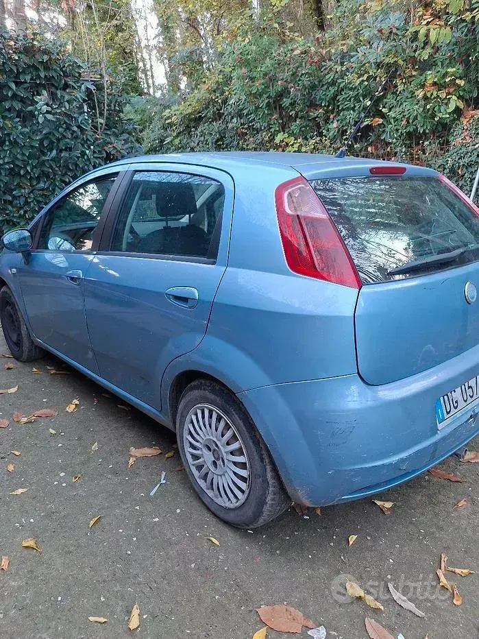 Usata Fiat Grande Punto 65 CV (47 kW) 2007 Blu Utilitaria