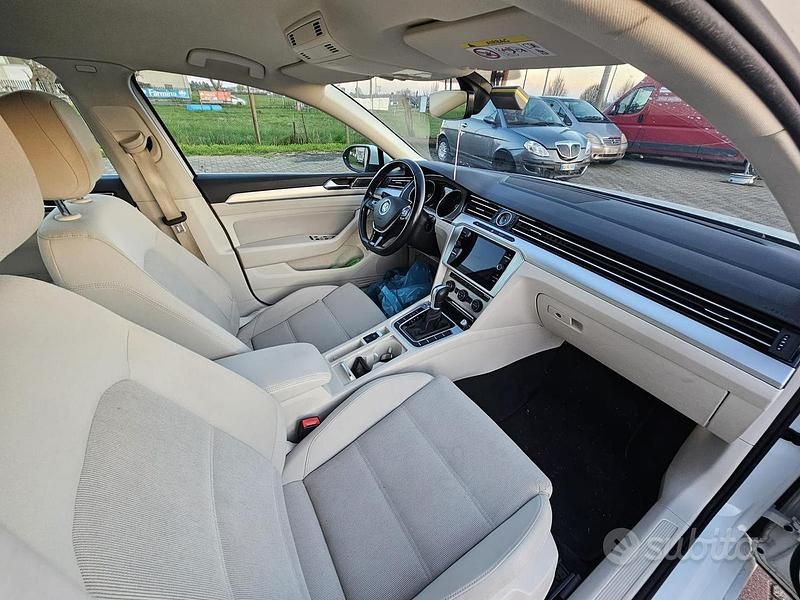 Usata VW Passat 200 CV (147 kW) 2018