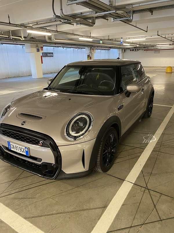 Usata 2023 Mini Cooper S Classic Due volumi | 28.500 € (Buon prezzo) - Immagine 1/4