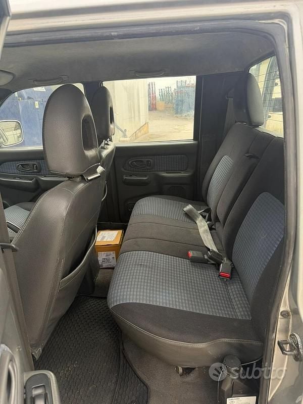 Usata Mitsubishi L200 2000 Pick-up