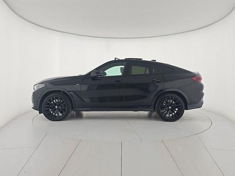 Usata BMW X6 M50 530 CV (389 kW) 2023 Nero SUV