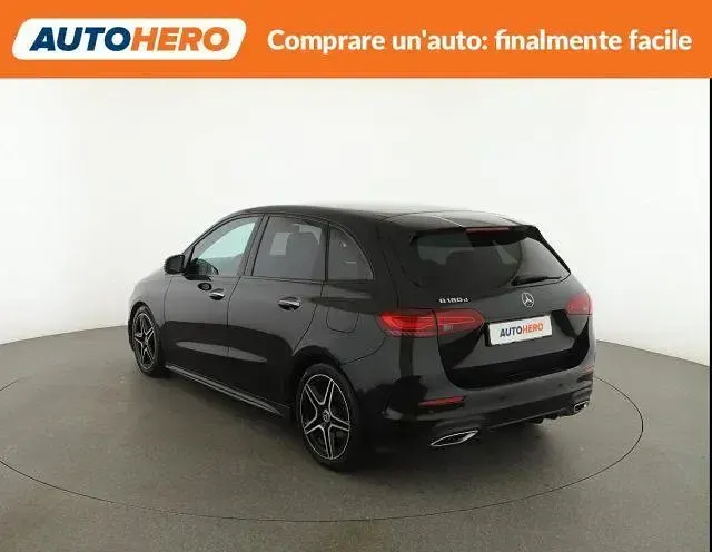 Occasion Mercedes B180 AMG Line Premium 115 PK (84 kW) 2023 Zwart MPV