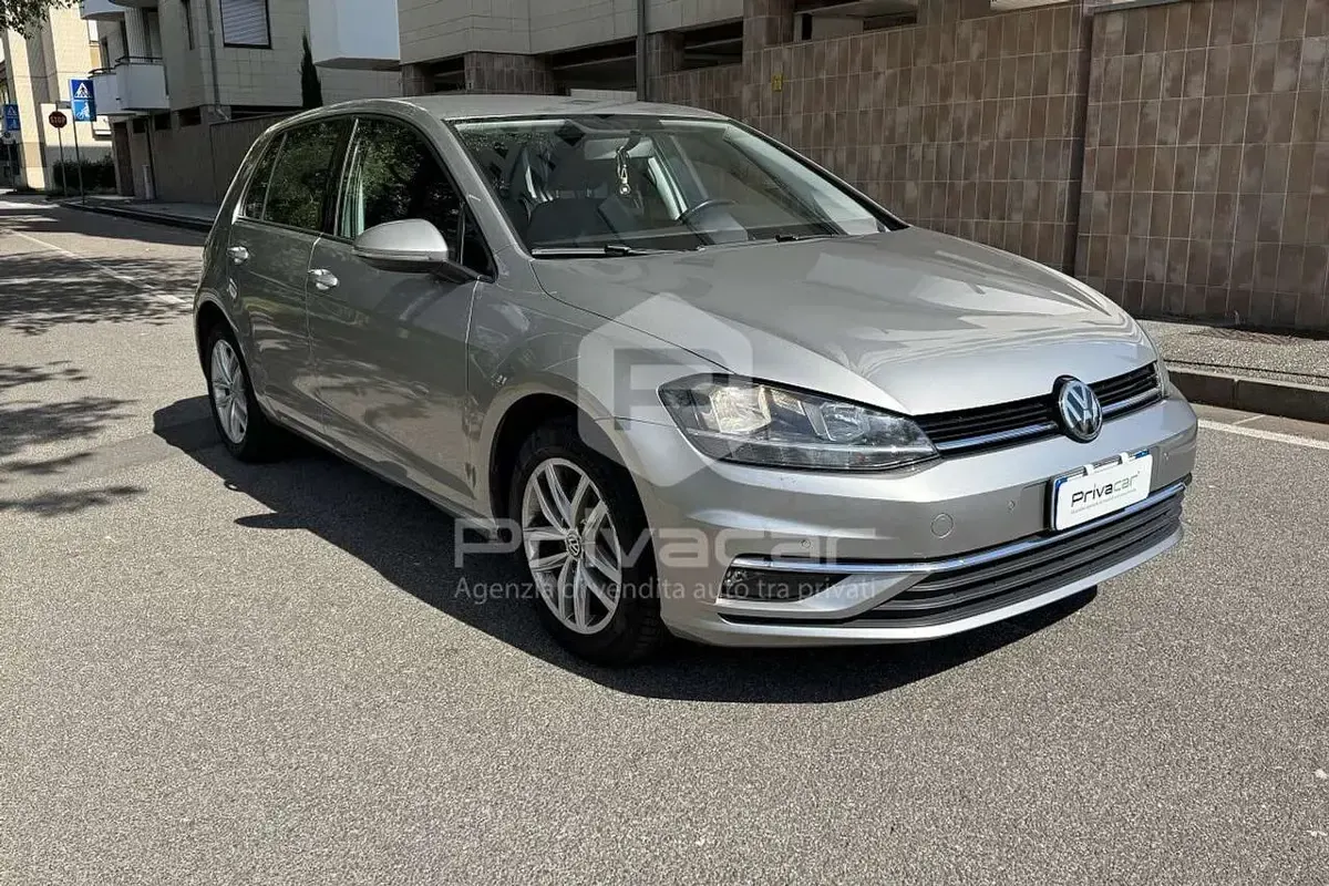 Usata VW Golf VII Business 116 CV (85 kW) 2017 Grigio Utilitaria