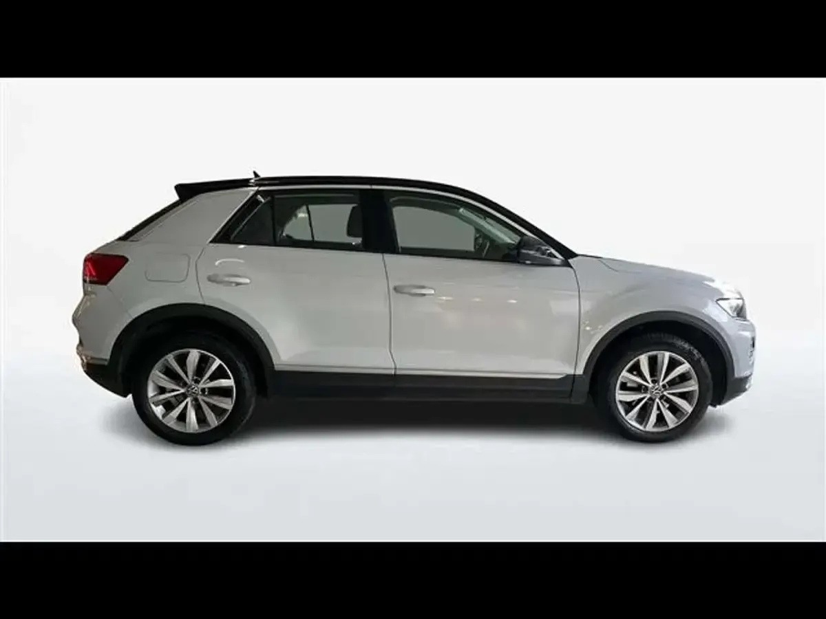 Usata VW T-Roc Style 116 CV (85 kW) 2021 Grigio chiaro SUV