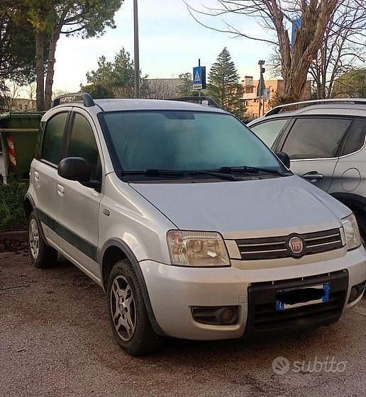 Usata Fiat Panda Climbing 77 CV (56 kW) 2009 Grigio Utilitaria