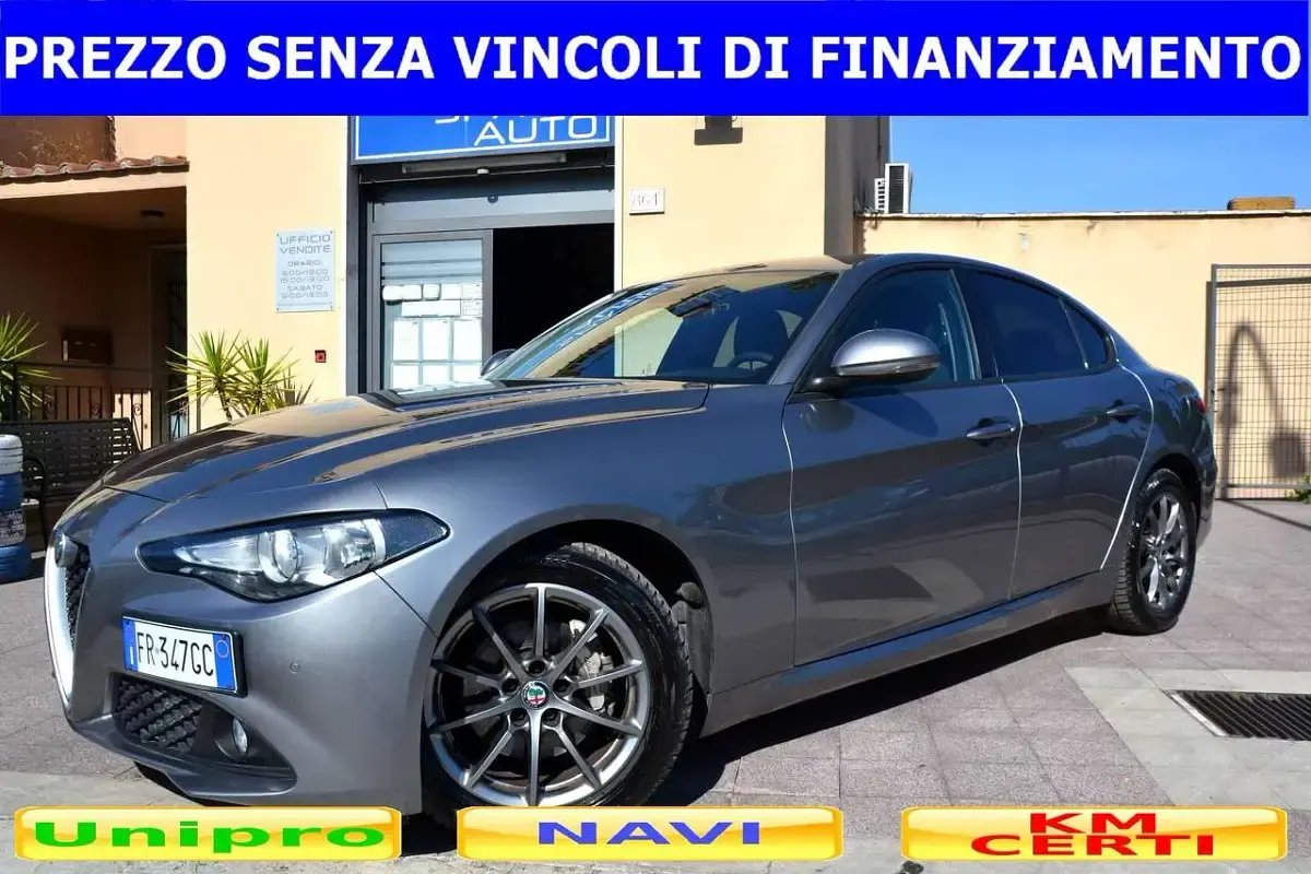 Usata Alfa Romeo Giulia Super 180 CV (132 kW) 2018 Grigio Berlina