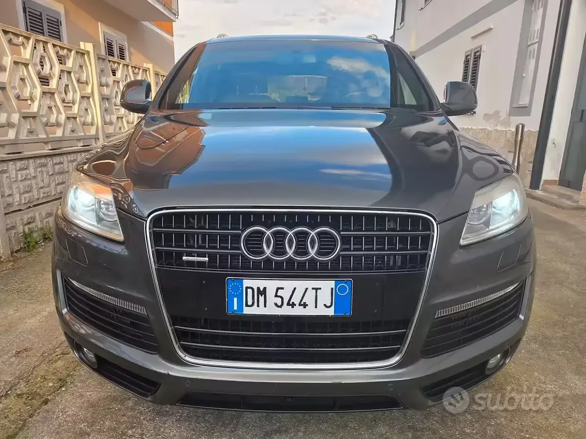 Usata Audi Q7 S-Line 233 CV (171 kW) 2008 Grigio SUV