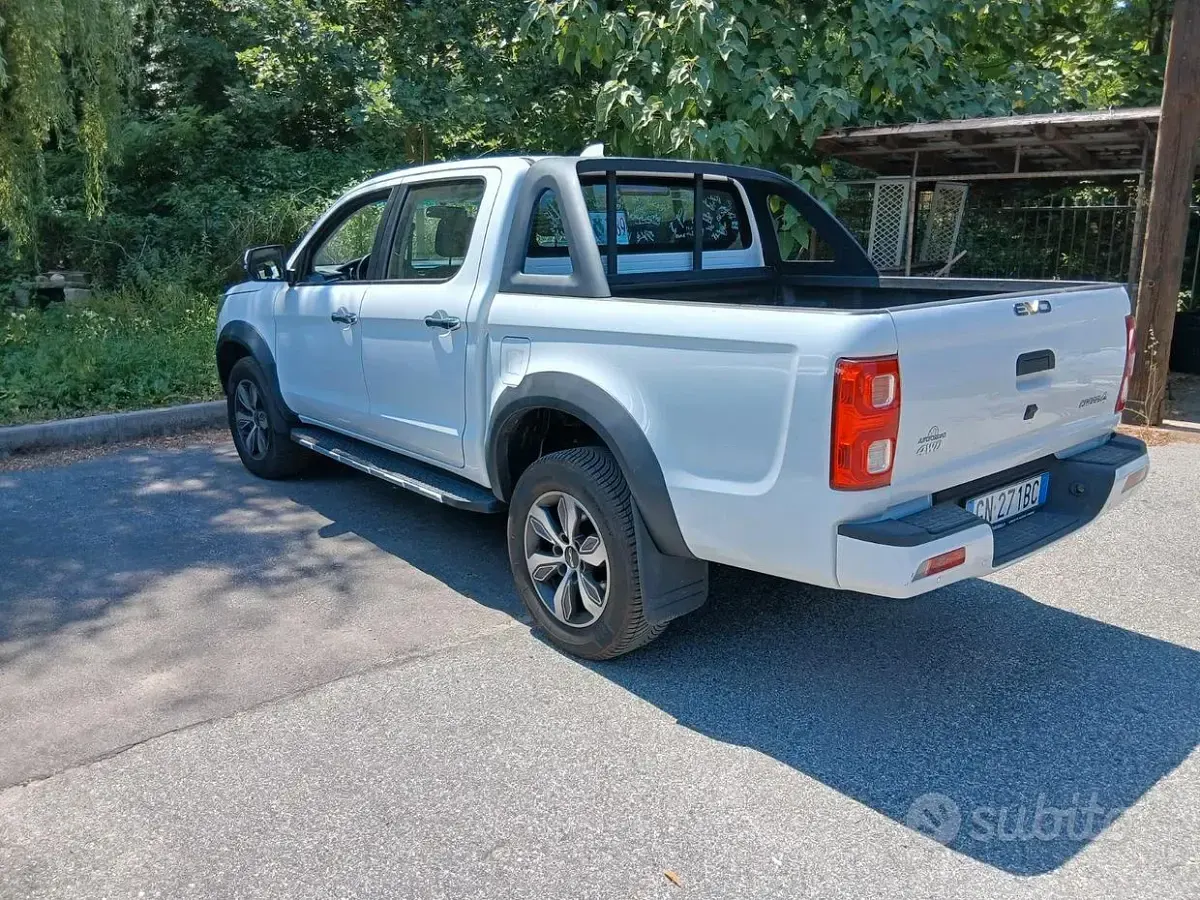 Usata EVO Cross 4 136 CV (100 kW) 2024 Bianco Pick-up