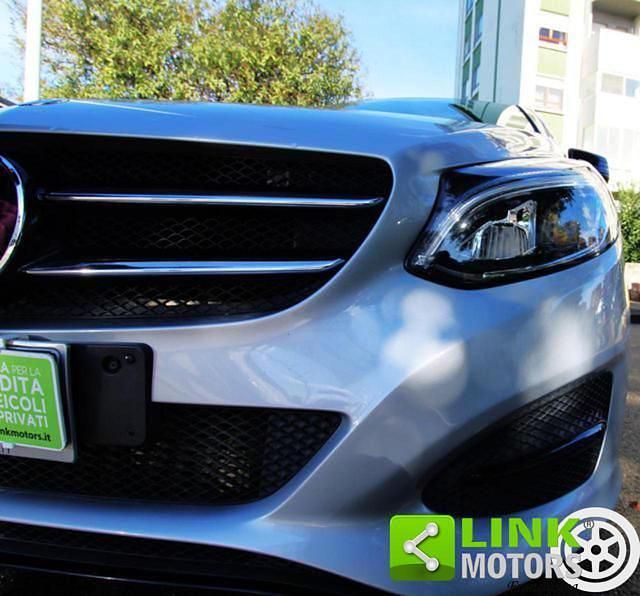 Usata Mercedes B180 Premium 109 CV (80 kW) 2017 Grigio Monovolume
