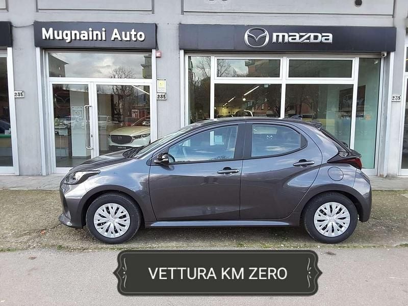 Nuova Mazda 2 Prime-Line 116 CV (85 kW) 2026 Lead grey met Utilitaria