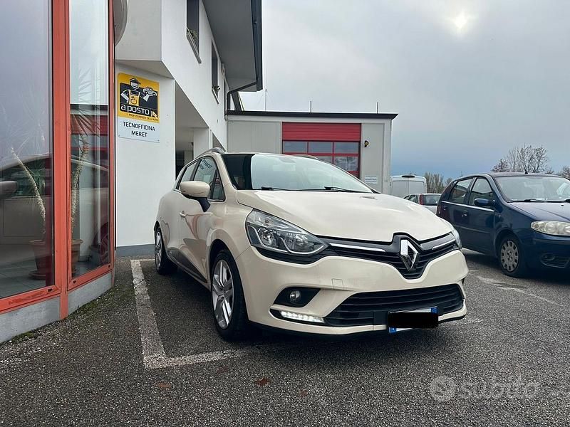 Beige Usata 2018 Renault Clio GrandTour Zen Station wagon | 4100 € (Super prezzo) - Immagine 1/4
