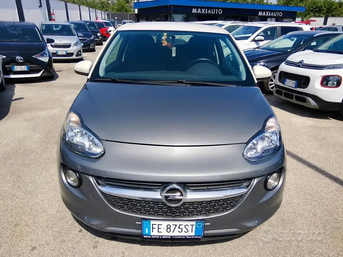 Usata Opel Adam 69 CV (50 kW) 2016 Grigio Utilitaria