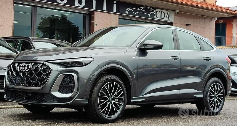 Nuova Audi Q5 Sportback S-Line 204 CV (150 kW) 2025 Grigio SUV
