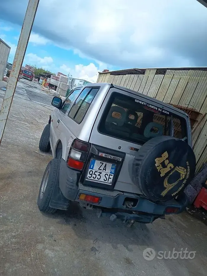 Usata Mitsubishi Pajero 100 CV (73 kW) 1999 SUV
